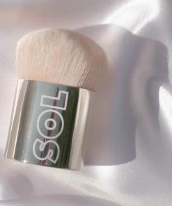 Cheap colourpop Store 21 SOL Body Rounded Kabuki Brush